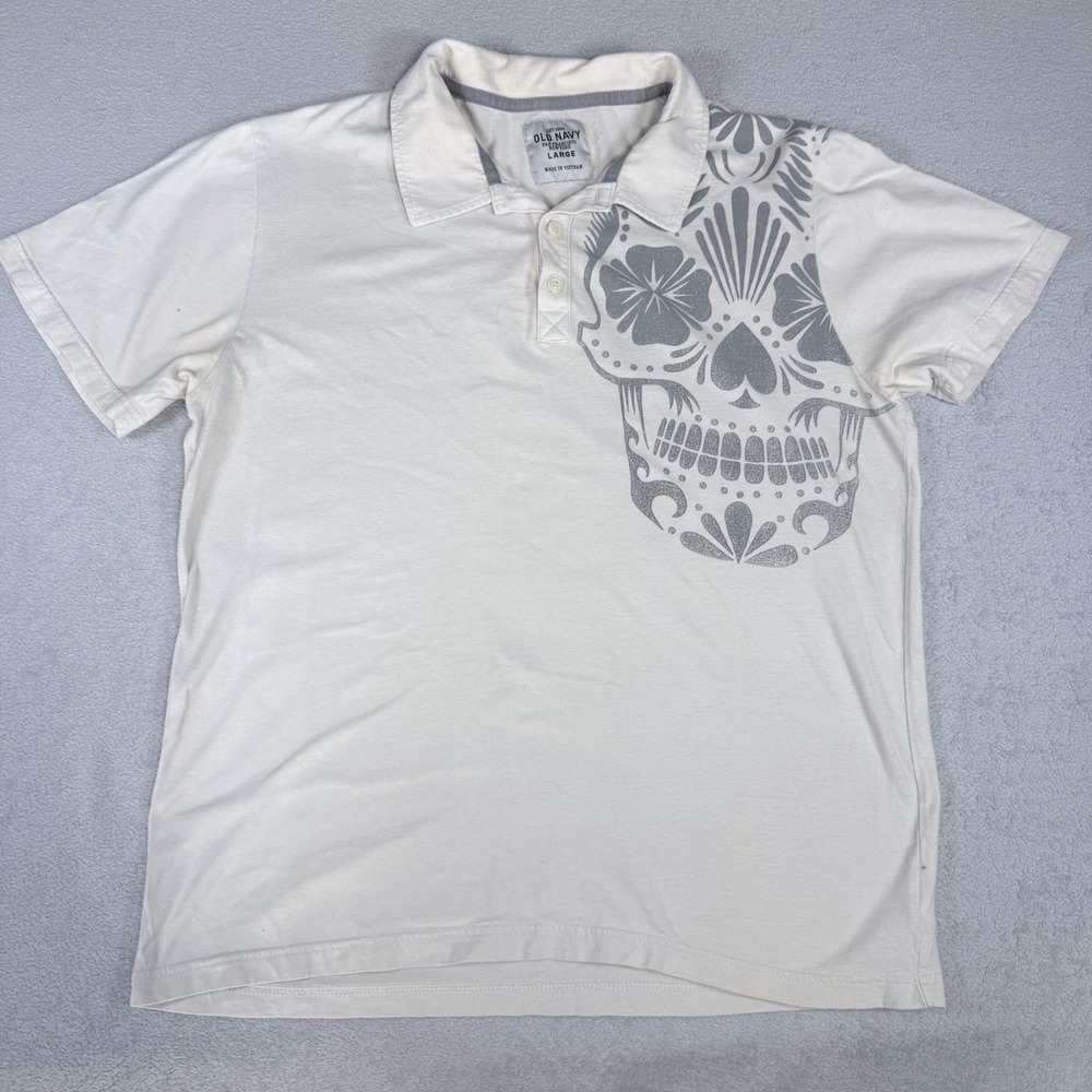 Old Navy Men's Large Y2K 2008 Sugar Skull Graphic Polo Shirt White Gray